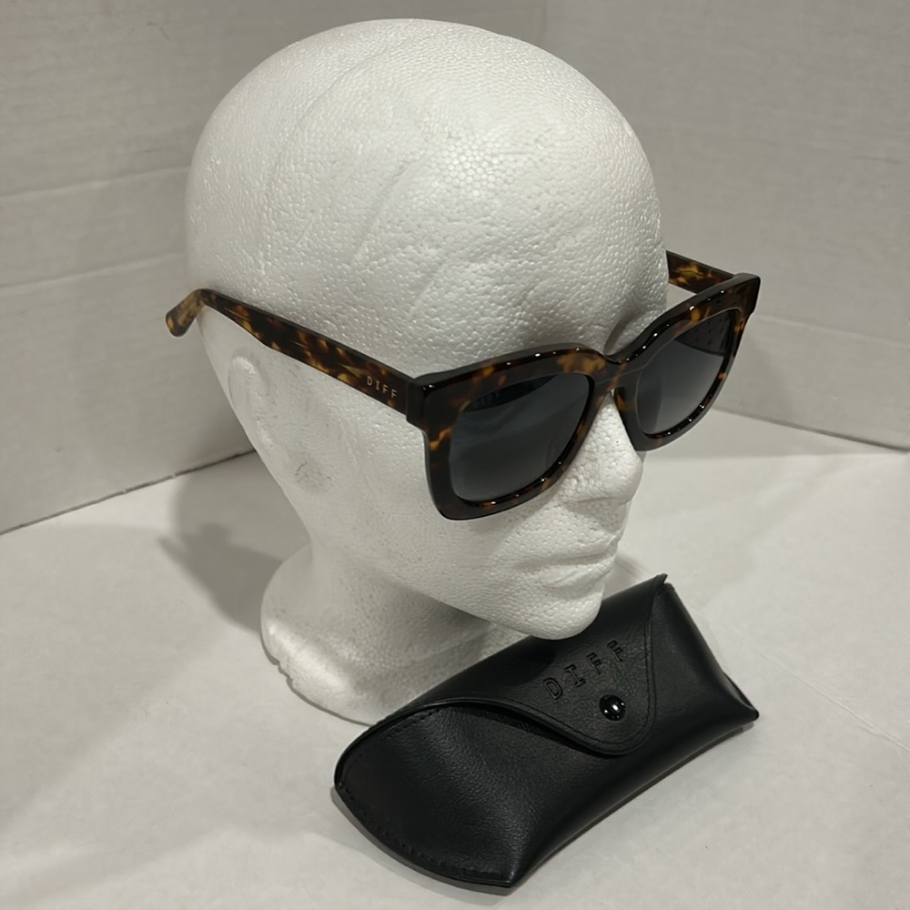 DIFF Carson Designer Square Sunglasses Women UV400 Polarized Protection, 2023 F.
